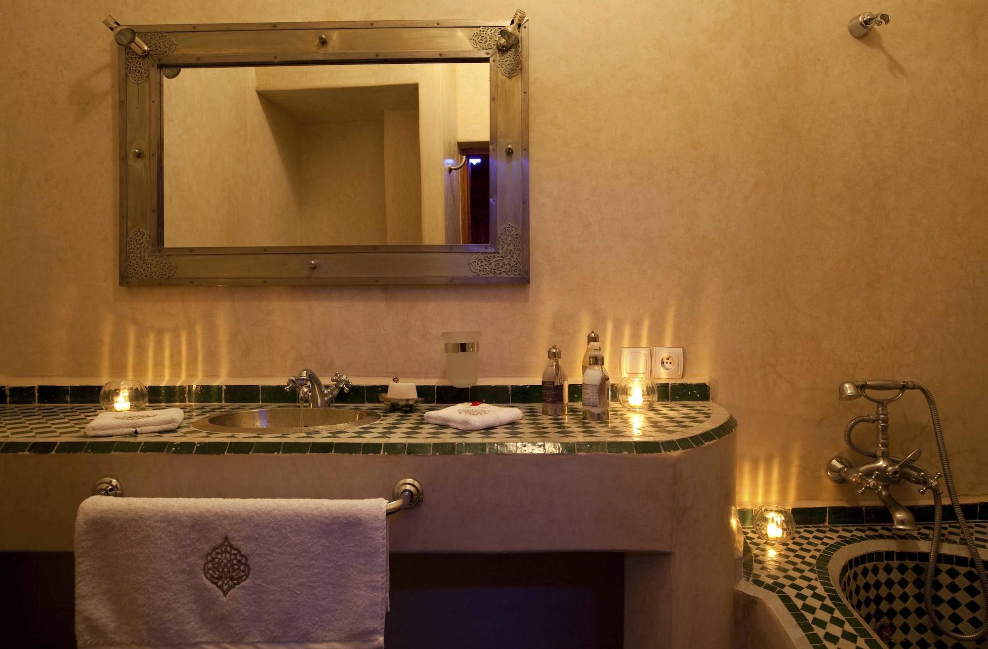 Riad Les Bougainvilliers Marrakesh Eksteriør billede